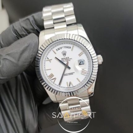 Rolex Saat Day Date Otomatik 41mm Roma Rakamlı Beyaz Kadran Tırtıklı Bezel